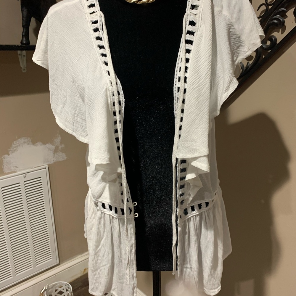 New white Charlotte Russe blouse